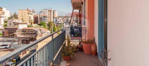 4 rooms Apartment in Catania, Italy No. 273931 36