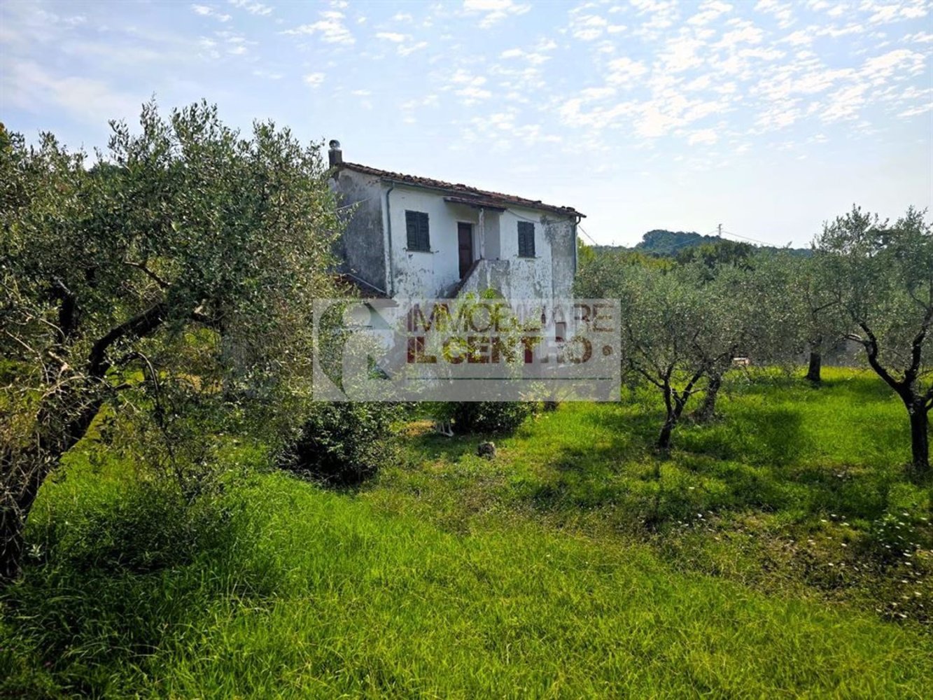 7 rooms House in Santo Stefano di Magra, Italy No. 306330