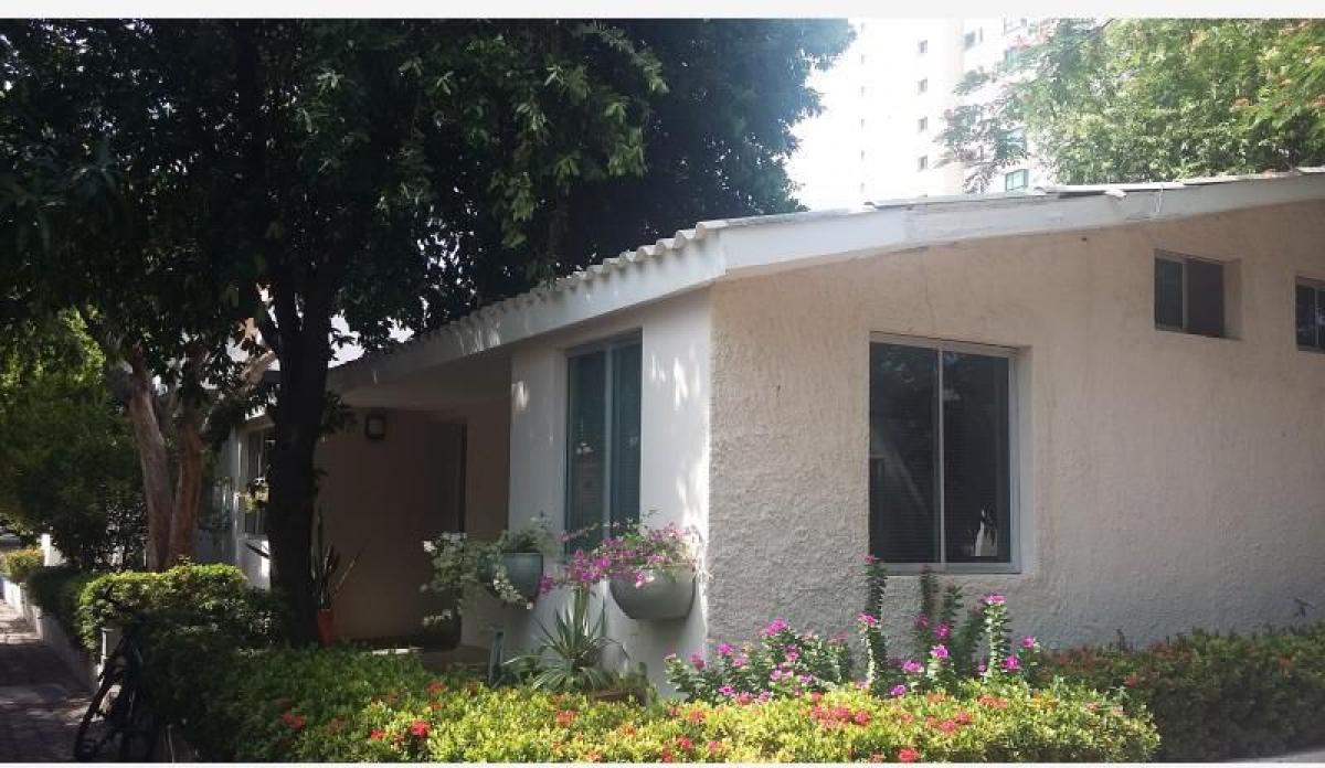 2 bedrooms House in Guadalajara de Buga, Colombia No. 3364