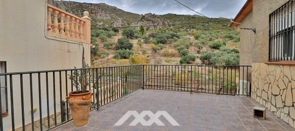 6 bedrooms House in Alfarnatejo, Spain No. 65606 6