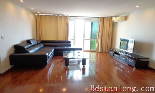 3 Schlafzimmer Wohnung in Tay Ho, Vietnam, Nr. 7025