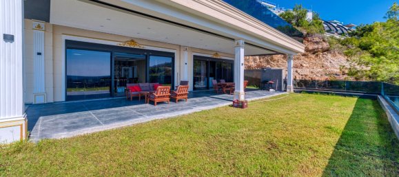 Villa 10+1 in Kargicak, Turkey No. 14040 10