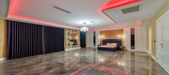 Villa 10+1 in Kargicak, Turkey No. 14040 23