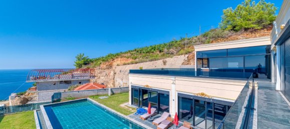 Villa 10+1 in Kargicak, Turkey No. 14040 3