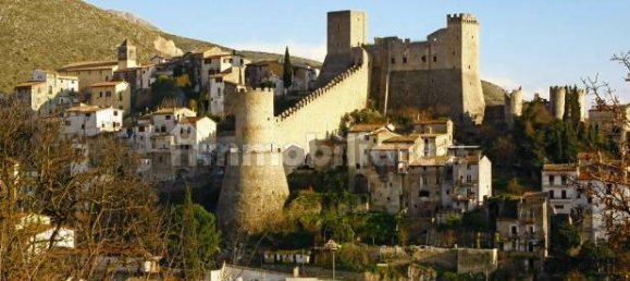 5 bedrooms Apartment in Itri, Italy No. 317300 2