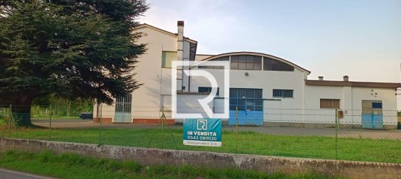  Warehouse in Faenza, Italy No. 364082 12