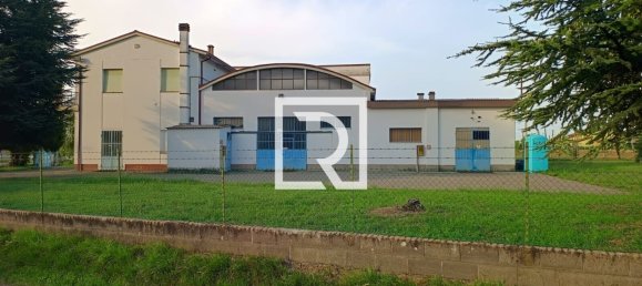  Warehouse in Faenza, Italy No. 364082 11
