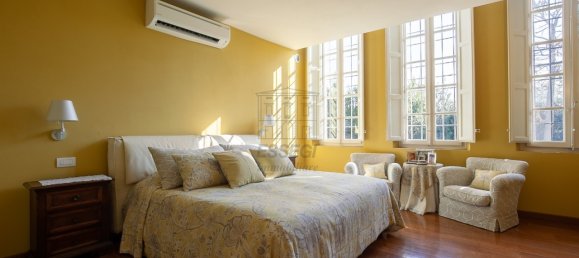 4 bedrooms Villa in Lucca, Italy No. 229159 18