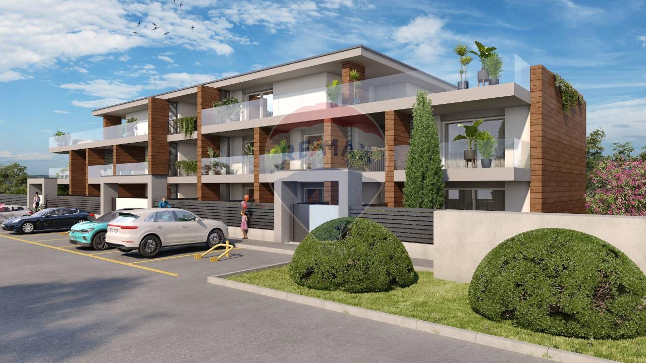 3 rooms Apartment in Toscolano Maderno, Italy No. 2231