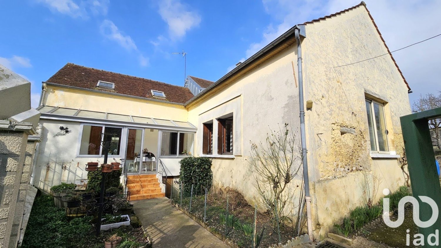 Casa de 4 divisões em Montreuil-aux-Lions, France N.º 160882