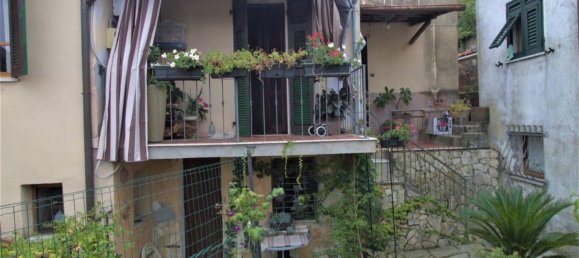 6 rooms Villa in Aulla, Italy No. 134097 12