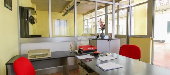 1-salle Entrepôt à Verdellino, Italy No. 52646 16