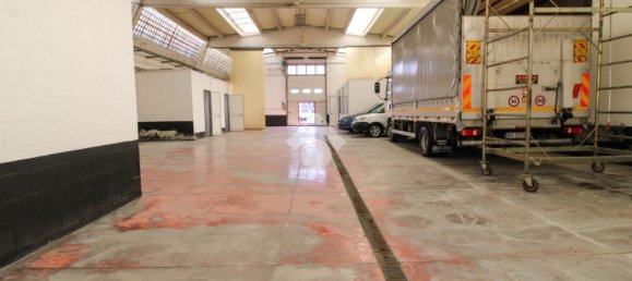 1-salle Entrepôt à Verdellino, Italy No. 52646 12