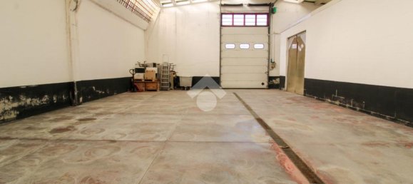 1-salle Entrepôt à Verdellino, Italy No. 52646 13