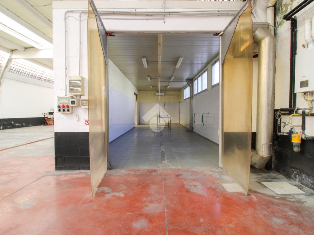 1-salle Entrepôt à Verdellino, Italy No. 52646