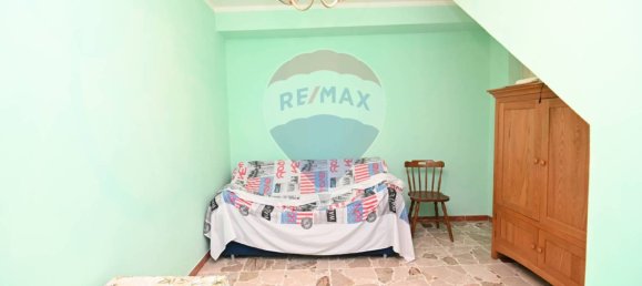 4 bedrooms House in Caltagirone, Italy No. 215357 18