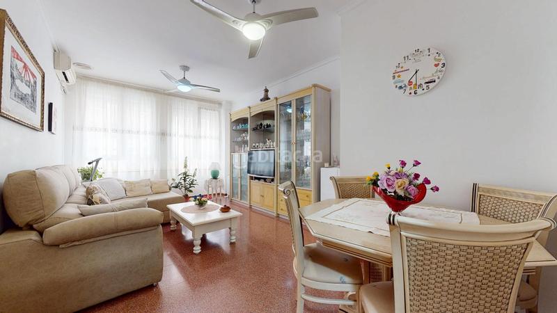 Apartamento de 3 dormitorios en Alicante, Spain No. 252105