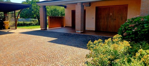 12-Zimmer Villa in San Polo di Piave, Italy, Nr. 273716 2