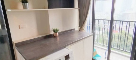 Apartamento com 2 quartos em condomínio em Phra Khanong, Thailand N.º 16800 7