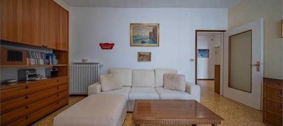 2 غرف نوم شقة في Chiavenna, Italy رقم 283681 9