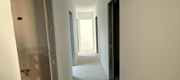 4 rooms Penthouse in Castelfranco Veneto, Italy No. 40167 8