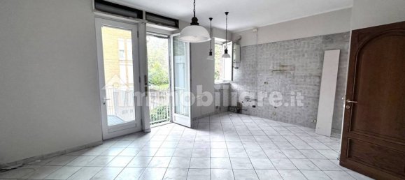 Квартира с 2 спальнями в Альба, Италия № 217758 8