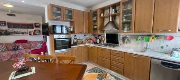 5 rooms Apartment in Bastia Umbra, Italy No. 297331 4