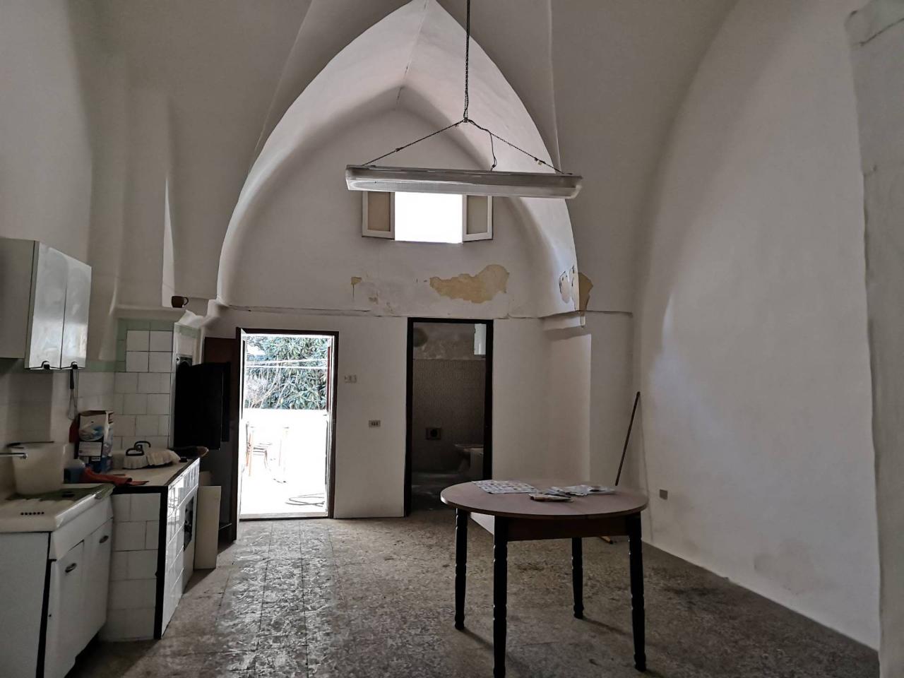 2-salle Appartement à San Giorgio Ionico, Italy No. 133435