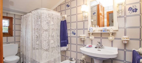 4 bedrooms House in Mahon, Spain No. 10602 3