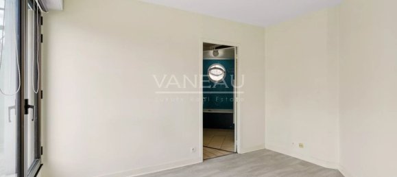 1 bedroom Apartment in Paris, France No. 344557 24