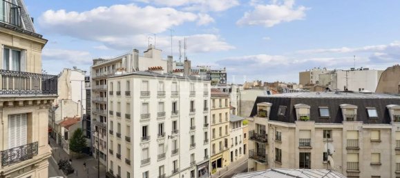 1 bedroom Apartment in Paris, France No. 344557 2