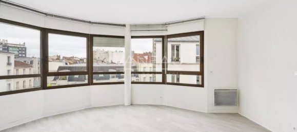 1 bedroom Apartment in Paris, France No. 344557 10