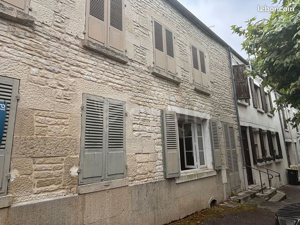 4 Schlafzimmer Haus in Ancy-le-Franc, France, Nr. 353294