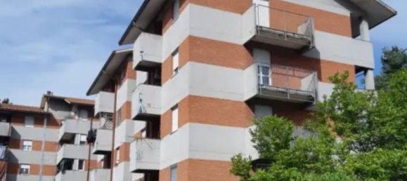 Apartamento de 3 habitaciónes en Varese, Italy No. 185516 3