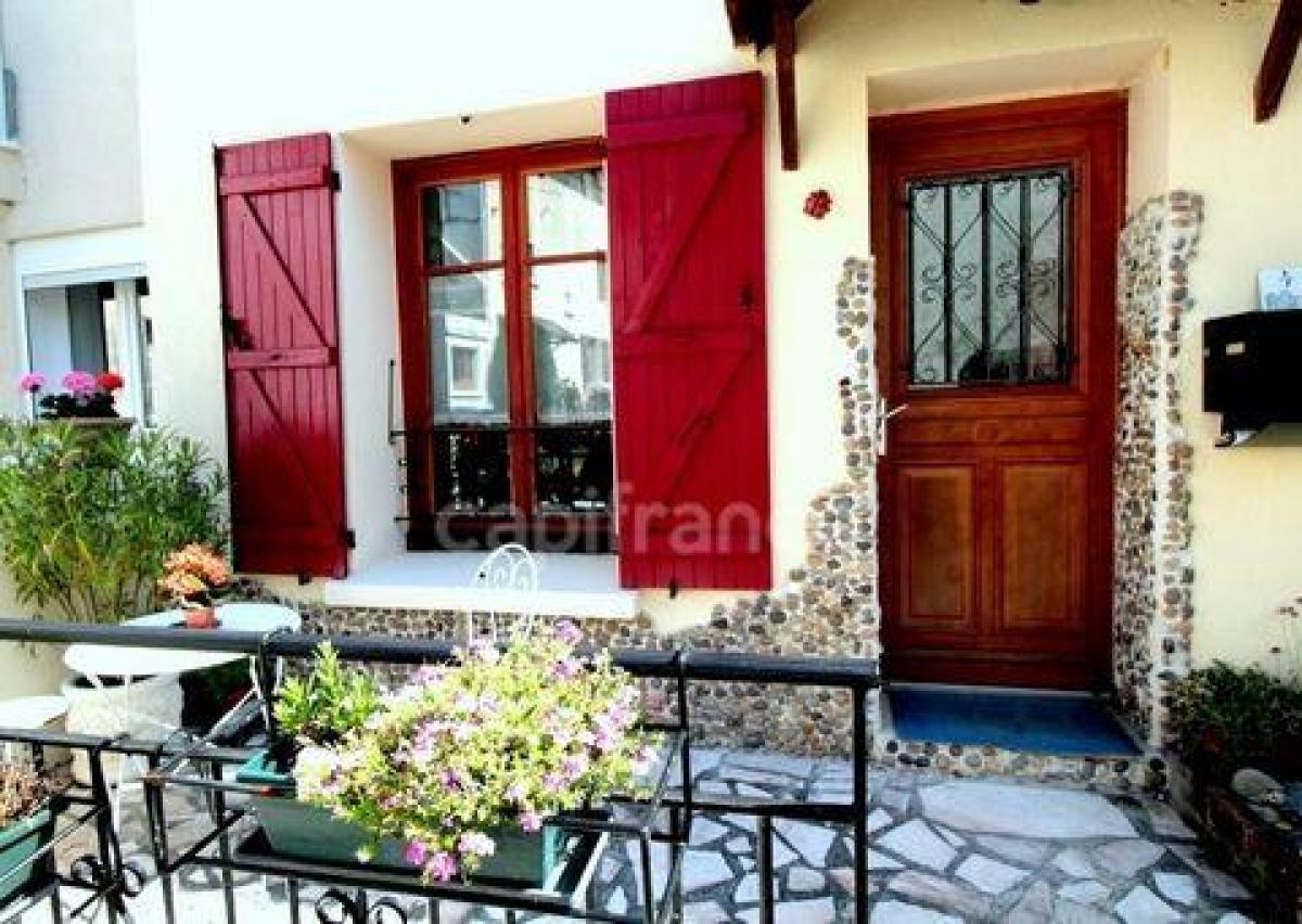 Casa T3 em Domont, France N.º 9221