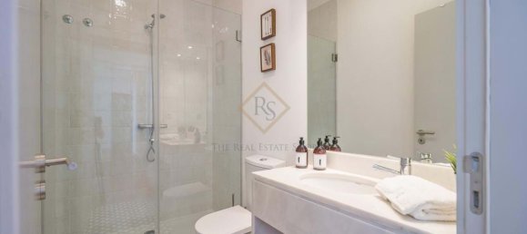 370m² Building in Lisbon, Portugal No. 99211 10