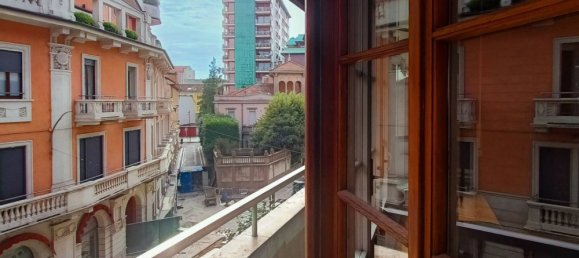 Apartamento de 4 habitaciónes en Busto Arsizio, Italy No. 2353 18