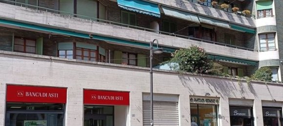 Apartamento de 4 habitaciónes en Busto Arsizio, Italy No. 2353 3