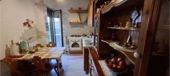 3 rooms Apartment in Trieste, Italy No. 297462 13