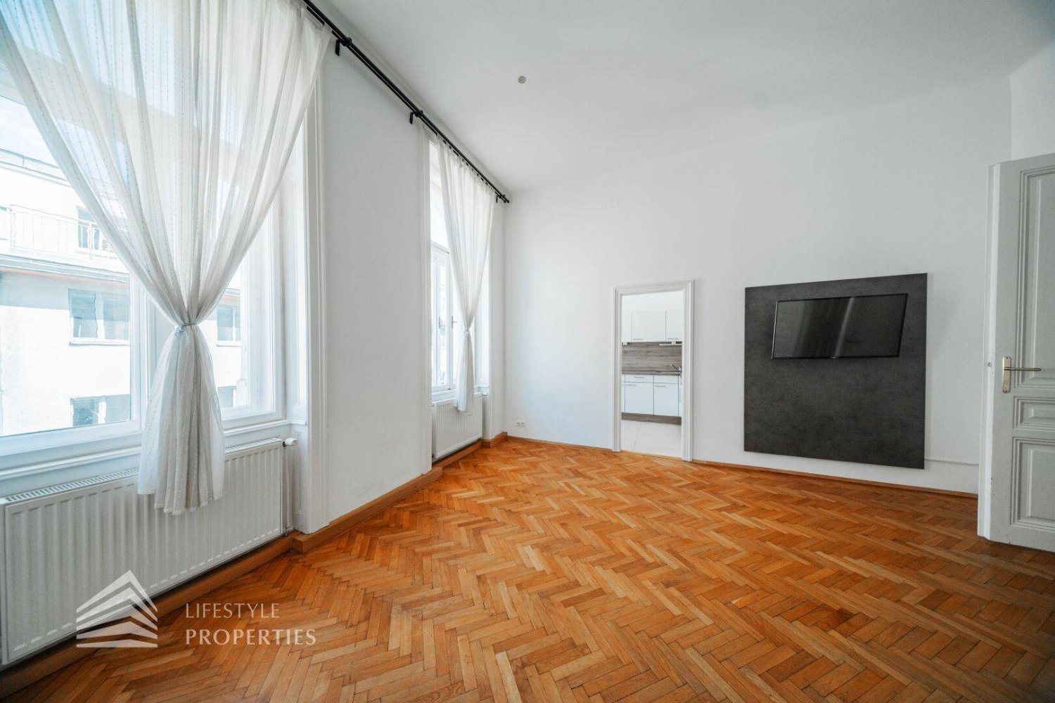 2-salle Appartement à Mariahilf, Austria No. 237579