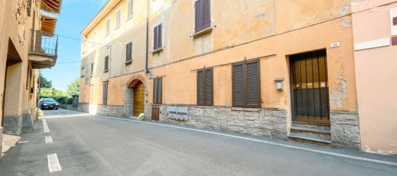 3 bedrooms Apartment in Oleggio, Italy No. 377471 14