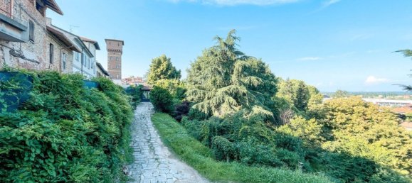 3 bedrooms Apartment in Oleggio, Italy No. 377471 10