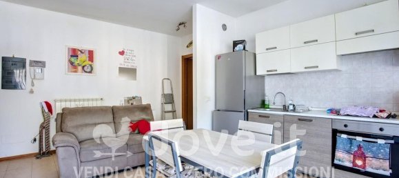 3 bedrooms Apartment in Luino, Italy No. 363539 3