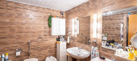 11 rooms Building in Euskirchen, Germany No. 210770 50