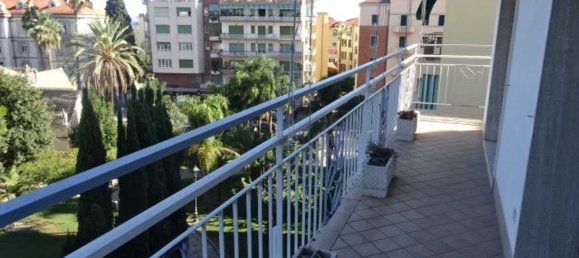 4 bedrooms Apartment in Sanremo, Italy No. 380698 9