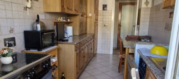 3 bedrooms Apartment in Rome, Italy No. 341123 10