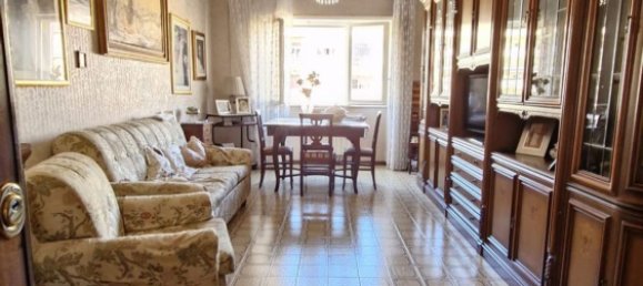 3 bedrooms Apartment in Rome, Italy No. 341123 4