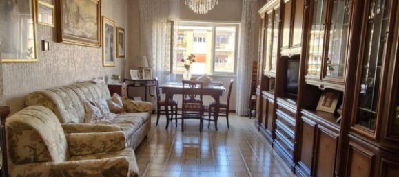 3 bedrooms Apartment in Rome, Italy No. 341123 5