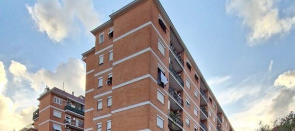 3 bedrooms Apartment in Rome, Italy No. 341123 2