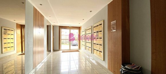 Studio in Metz, France No. 248836 7